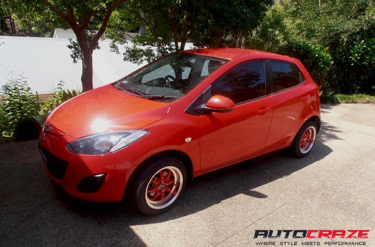 MAZDA 2 TUNING RED POLISH LIP